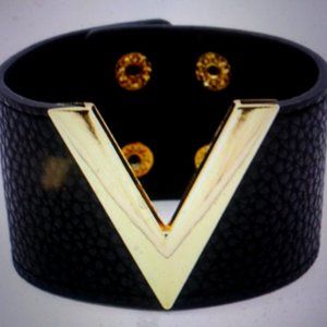 Bracelet Unisex "V" Black Gold PU Leather Designer Louis Vuitton Style Jewelry